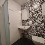 With A Parking Space - 20631 Πανσιόν 3*