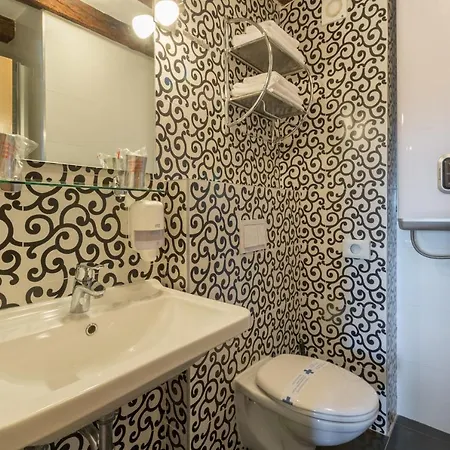 With A Parking Space - 20631 3* Porec