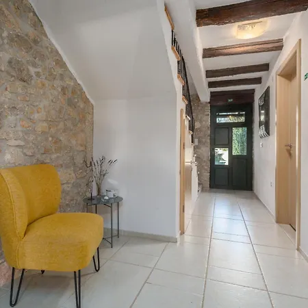 With A Parking Space - 20631 3* Porec