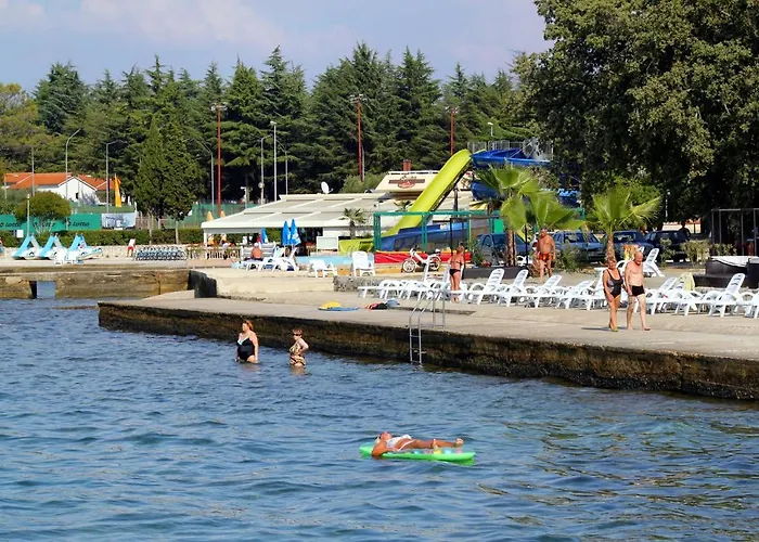 With A Parking Space - 20631 3* Πόρετς