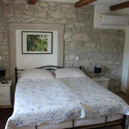 With A Parking Space - 20631 3* Poreč