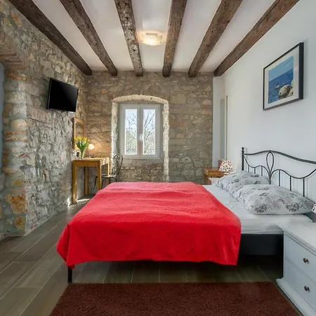 With A Parking Space - 20631 Guest house