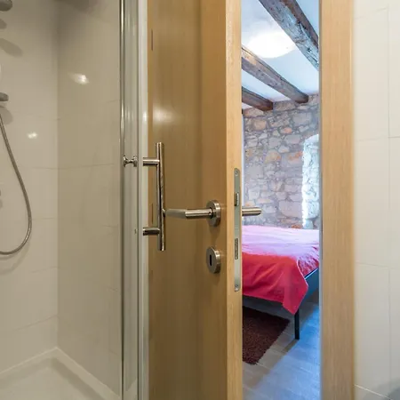 Guest house With A Parking Space - 20631 Porec