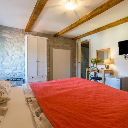 Guest house With A Parking Space - 20631 Porec